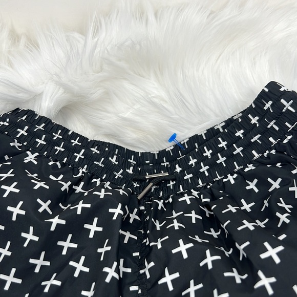 NOS Beachwear Graphic Print Trunk Men’s Medium Black Swim Shorts - Picture 2 of 8